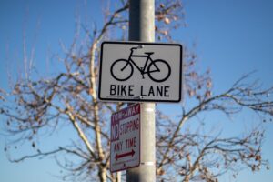 San Antonio, TX – Woman Hurt in Bicycle Crash on Bandera Rd