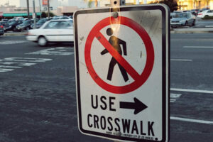 San Antonio, TX – Man Hurt in Pedestrian Crash on W Martin St