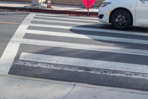San Antonio, TX – Man Hurt in Pedestrian Crash on Roosevelt Dr